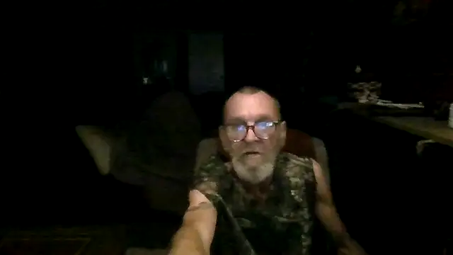 Snapshot of Aldick68 chatting on 06/17/26, 05:43 Aldick68 online show from 06/17/26, 05:43