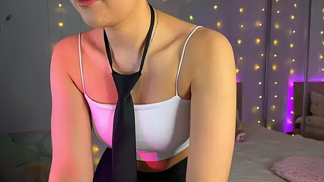 Snapshot of Mercedes_Robinson chatting on 01/27/25, 04:30 Mercedes Robinson online show from 01/27/25, 04:30