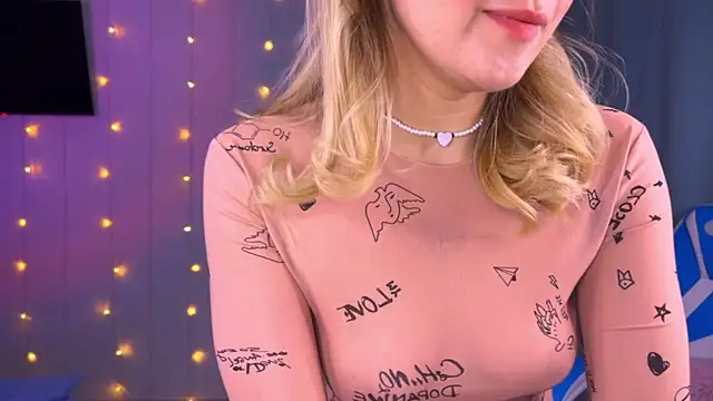 Snapshot of Mercedes_Robinson chatting on 09/11/25, 04:51 Mercedes Robinson online show from 09/11/25, 04:51