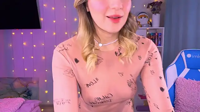 Snapshot of Mercedes_Robinson chatting on 10/16/25, 05:47 Mercedes Robinson online show from 10/16/25, 05:47