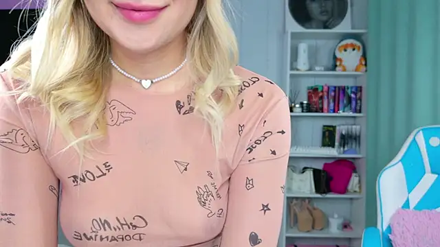 Snapshot of Mercedes_Robinson chatting on 12/03/25, 04:20 Mercedes Robinson online show from 12/03/25, 04:20