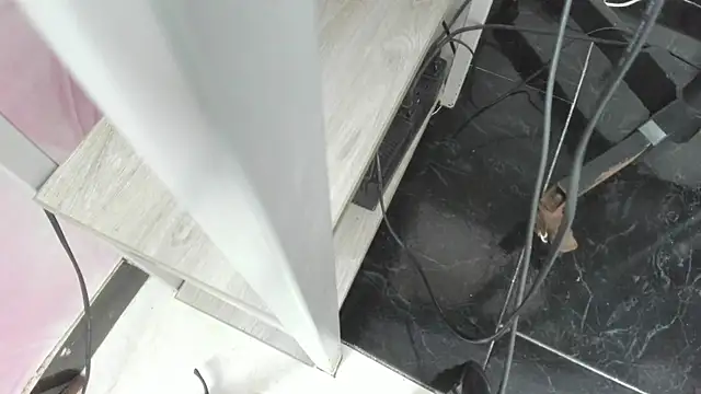 Snapshot of TaniaBellini chatting on 04/18/26, 12:42 TaniaBellini online show from 04/18/26, 12:42