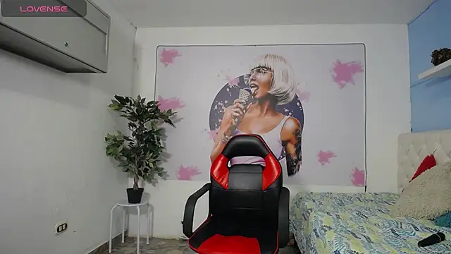 Maylin horny19 online show from 04/17/26, 07:06