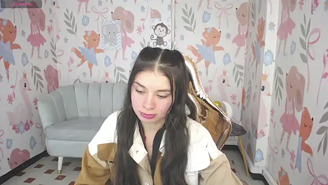 Snapshot of Sarita_v_ chatting on 01/08/25, 04:33 Sarita v online show from 01/08/25, 04:33