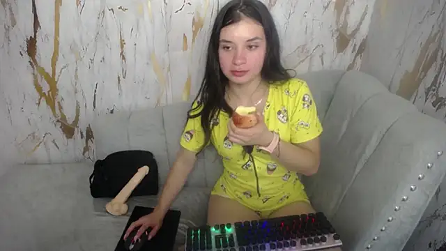 Snapshot of Sarita_v_ chatting on 02/03/25, 03:59 Sarita v online show from 02/03/25, 03:59