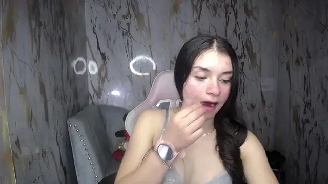 Snapshot of Sarita_v_ chatting on 03/01/25, 08:10 Sarita v online show from 03/01/25, 08:10