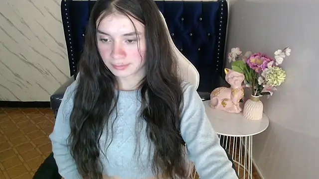 Snapshot of Sarita_v_ chatting on 03/05/25, 12:44 Sarita v online show from 03/05/25, 12:44