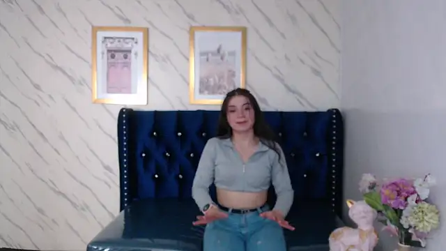 Snapshot of Sarita_v_ chatting on 03/12/25, 06:44 Sarita v online show from 03/12/25, 06:44