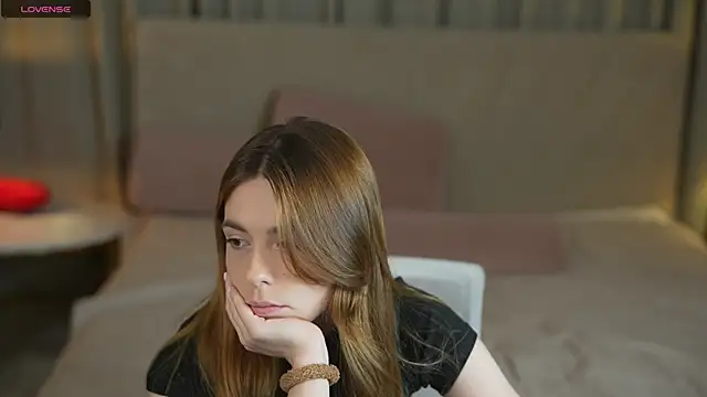 Snapshot of Lika_Secret_ chatting on 09/23/25, 09:18 Lika Secret online show from 09/23/25, 09:18