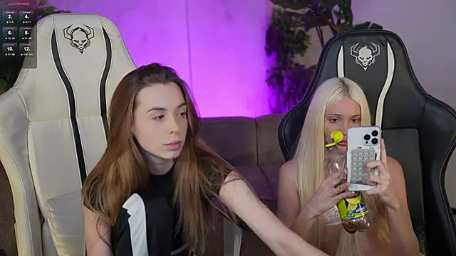 Snapshot of Lika_Secret_ chatting on 10/16/25, 02:23 Lika Secret online show from 10/16/25, 02:23