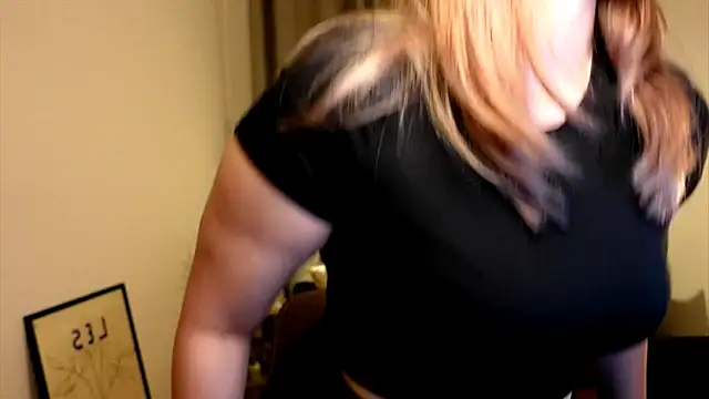 Snapshot of ShyHotNerd chatting on 02/26/25, 12:14 ShyHotNerd online show from 02/26/25, 12:14