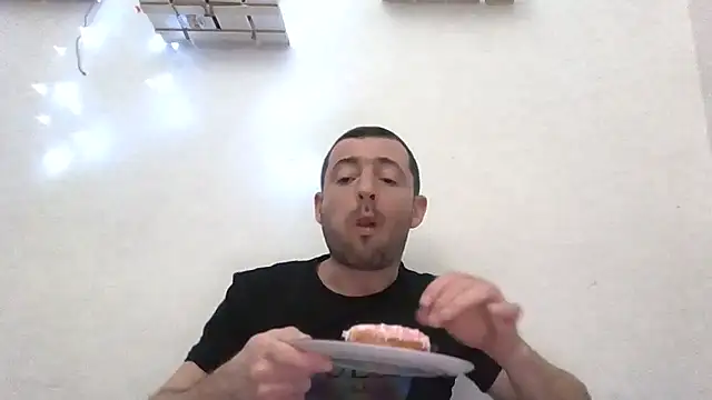 Snapshot of SeX_roomX chatting on 02/26/25, 12:38 SeX roomX online show from 02/26/25, 12:38