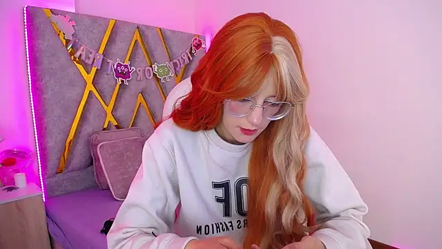 SussanHottye1  online show from 11/23/25, 11:54