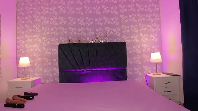 Snapshot of SalomeSimonz chatting on 03/21/26, 07:28 SalomeSimonz online show from 03/21/26, 07:28