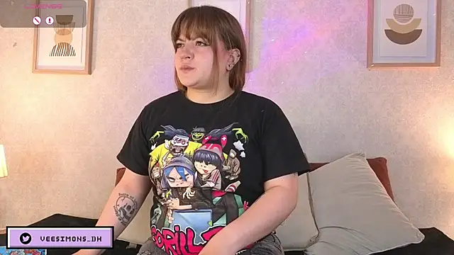 Veronica simons online show from 12/14/25, 02:00