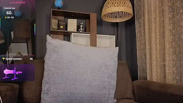 Miah Lorens online show from 04/08/26, 03:56