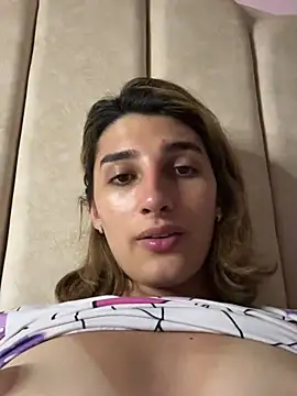 Snapshot of Queensara_ chatting on 03/03/25, 01:20 Queensara  online show from 03/03/25, 01:20