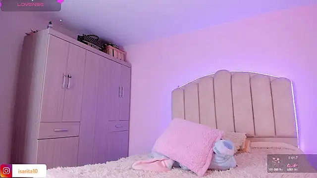 Snapshot of Queensara_ chatting on 03/06/25, 05:00 Queensara  online show from 03/06/25, 05:00