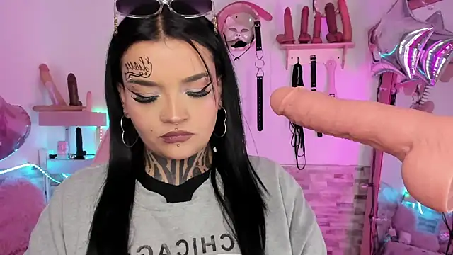 amyswallow7 online show from 11/16/25, 01:33