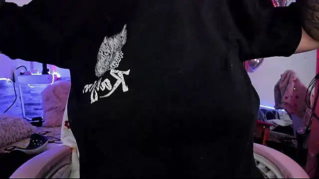 amyswallow7 online show from 12/02/25, 03:12