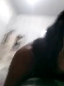 Snapshot of isistrans19 chatting on 02/04/26, 11:42 isistrans19 online show from 02/04/26, 11:42