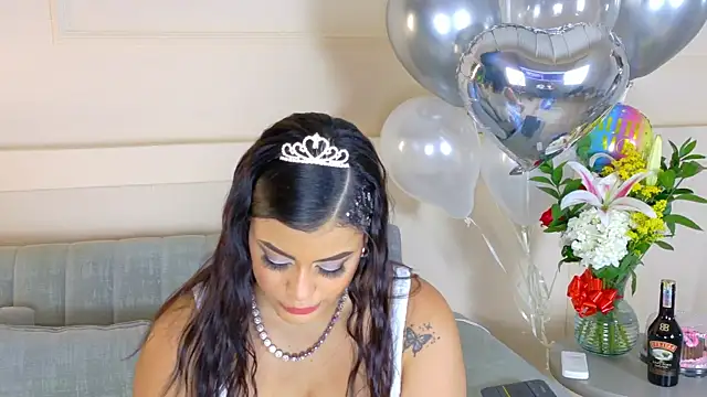 Snapshot of AlynAllen chatting on 03/10/26, 07:08 AlynAllen online show from 03/10/26, 07:08