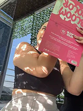 Snapshot of AlynAllen chatting on 03/15/26, 12:44 AlynAllen online show from 03/15/26, 12:44