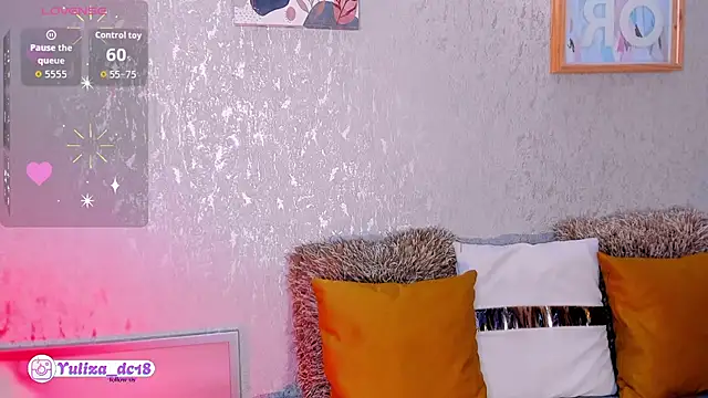 Luxury Woman online show from 02/18/26, 02:51