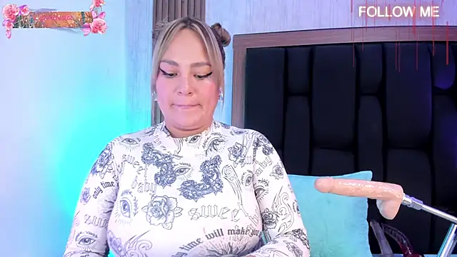 Snapshot of Elise-Leyton chatting on 12/02/25, 08:59 Elise-Leyton online show from 12/02/25, 08:59