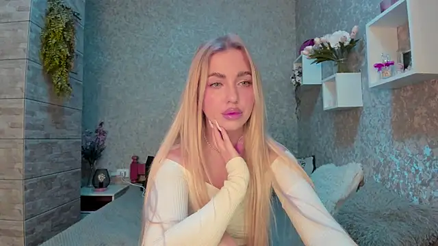 Mika Rayy online show from 10/25/25, 08:47