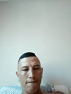 Andrexlupe online show from 10/18/25, 03:35