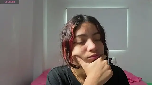 Lovelyamyy online show from 11/24/25, 12:49