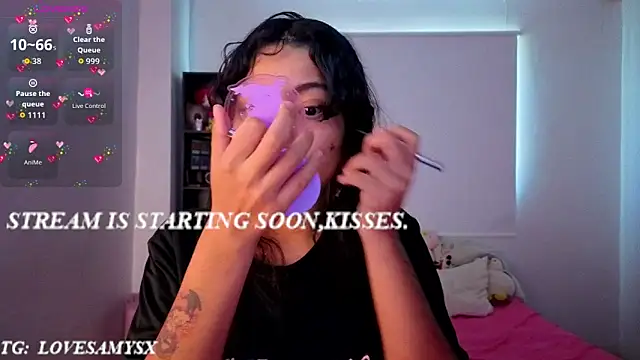 Lovelyamyy online show from 06/01/26, 12:18