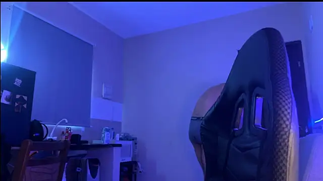 Lucasfit24 online show from 11/17/25, 04:24