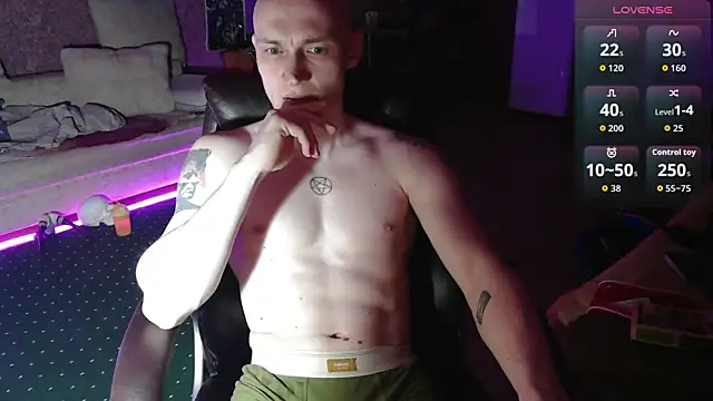 Snapshot of johnny_positive chatting on 05/03/26, 07:53 johnny positive online show from 05/03/26, 07:53