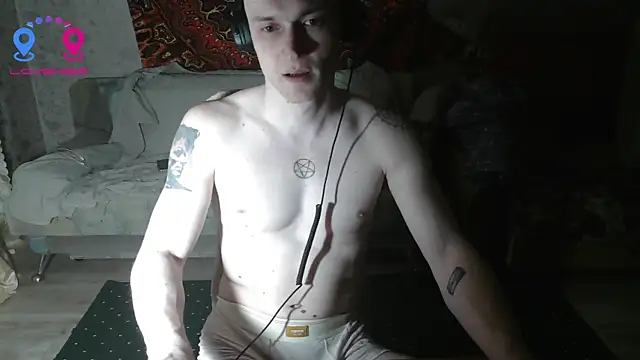 Snapshot of johnny_positive chatting on 05/15/26, 04:14 johnny positive online show from 05/15/26, 04:14