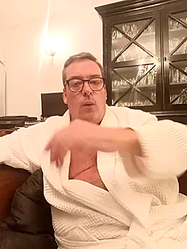 Snapshot of MountJohnXL chatting on 04/07/26, 11:04 MountJohnXL online show from 04/07/26, 11:04