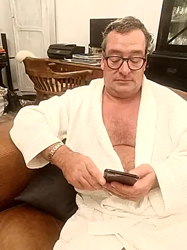 Snapshot of MountJohnXL chatting on 04/09/26, 10:48 MountJohnXL online show from 04/09/26, 10:48