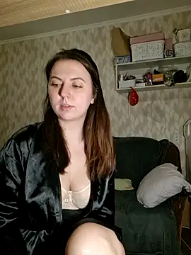 Snapshot of Melenka chatting on 03/10/26, 10:15 Melenka online show from 03/10/26, 10:15