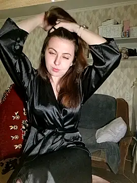 Snapshot of Melenka chatting on 03/26/26, 10:48 Melenka online show from 03/26/26, 10:48