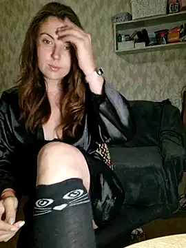 Snapshot of Melenka chatting on 05/30/26, 12:08 Melenka online show from 05/30/26, 12:08