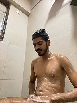 cute modell online show from 01/31/25, 04:47