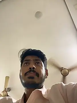 cute modell online show from 02/01/25, 04:11