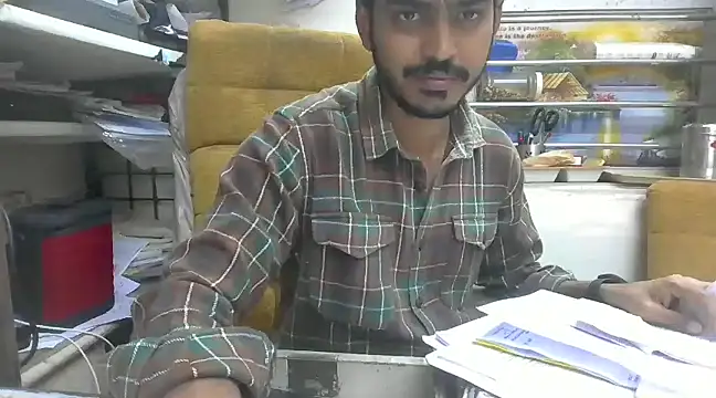 cute modell online show from 02/06/25, 07:45