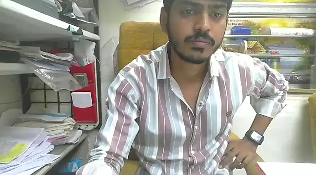 cute modell online show from 02/07/25, 10:50