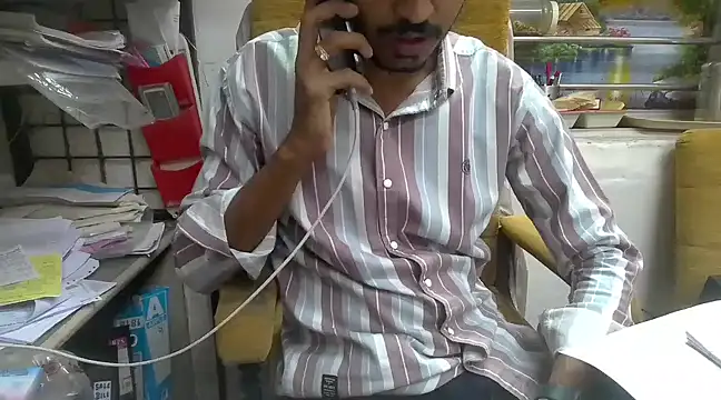 cute modell online show from 02/07/25, 01:53