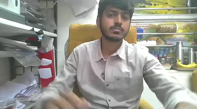 cute modell online show from 02/19/25, 10:01