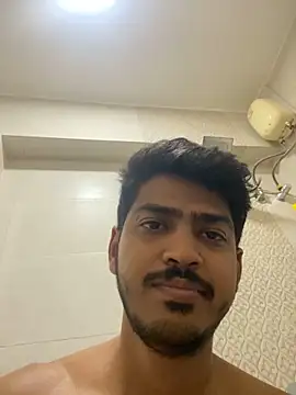 cute modell online show from 03/10/25, 05:39