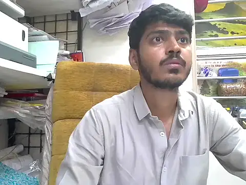 cute modell online show from 10/09/25, 12:14