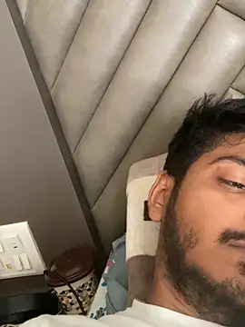 cute modell online show from 10/12/25, 10:03